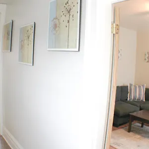 https://steps-away-from-hospital-2-queen-bed-city-view.hotels-in-pittsburgh.com